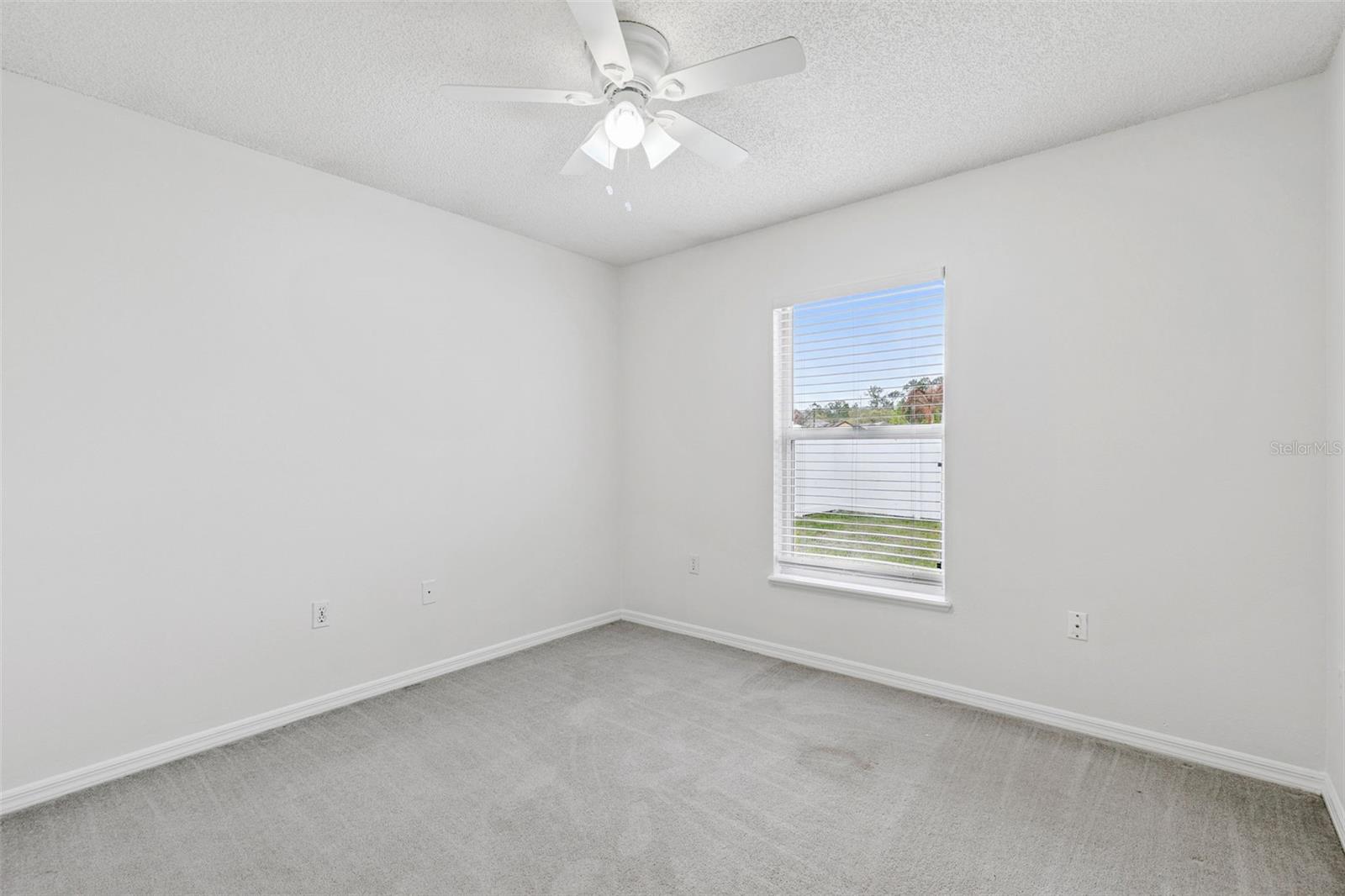 Image 15 of 22 For 4210 Iveyglen Avenue