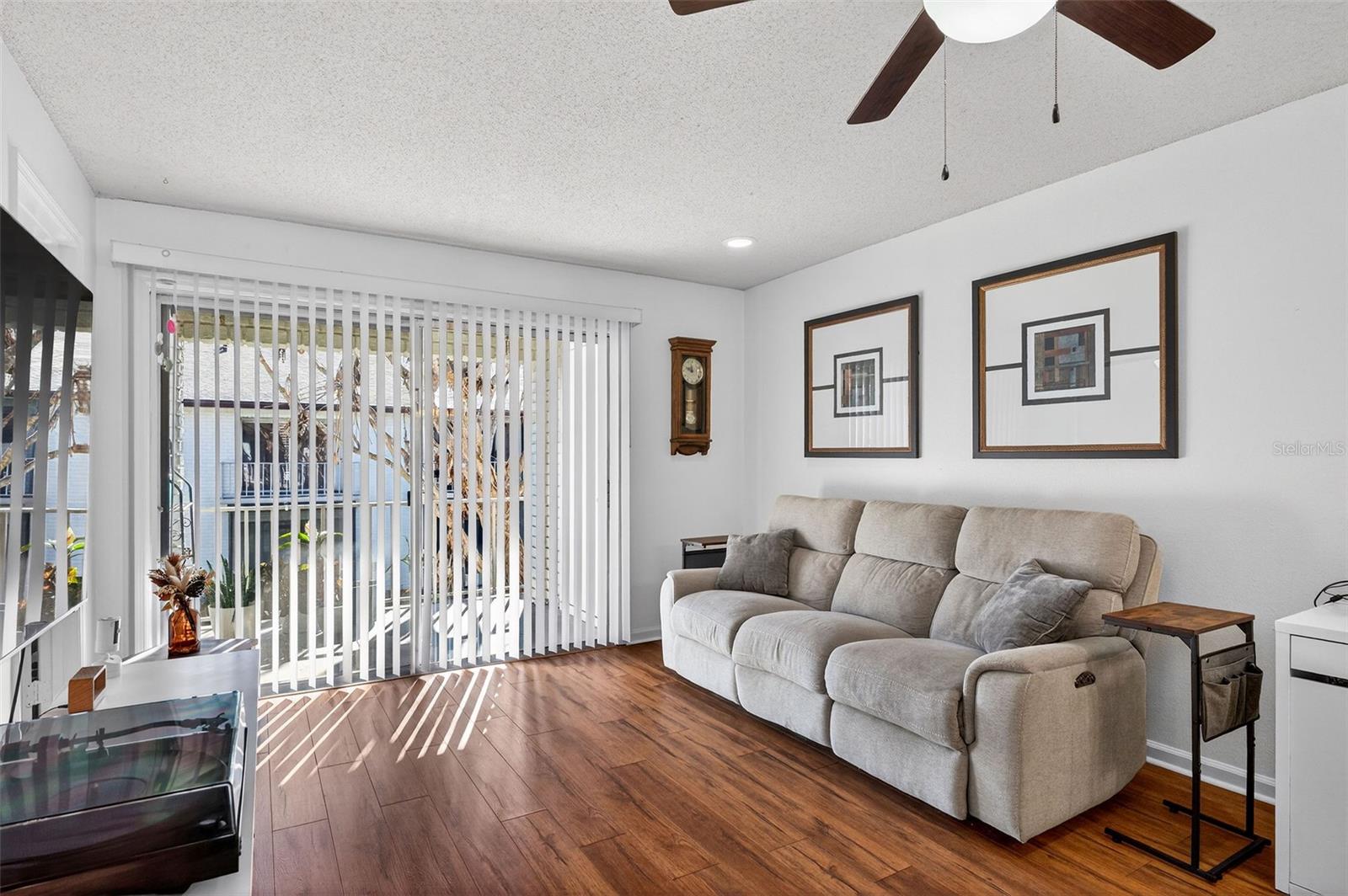 Image 14 of 30 For 3004 Plaza Terrace Drive 3004