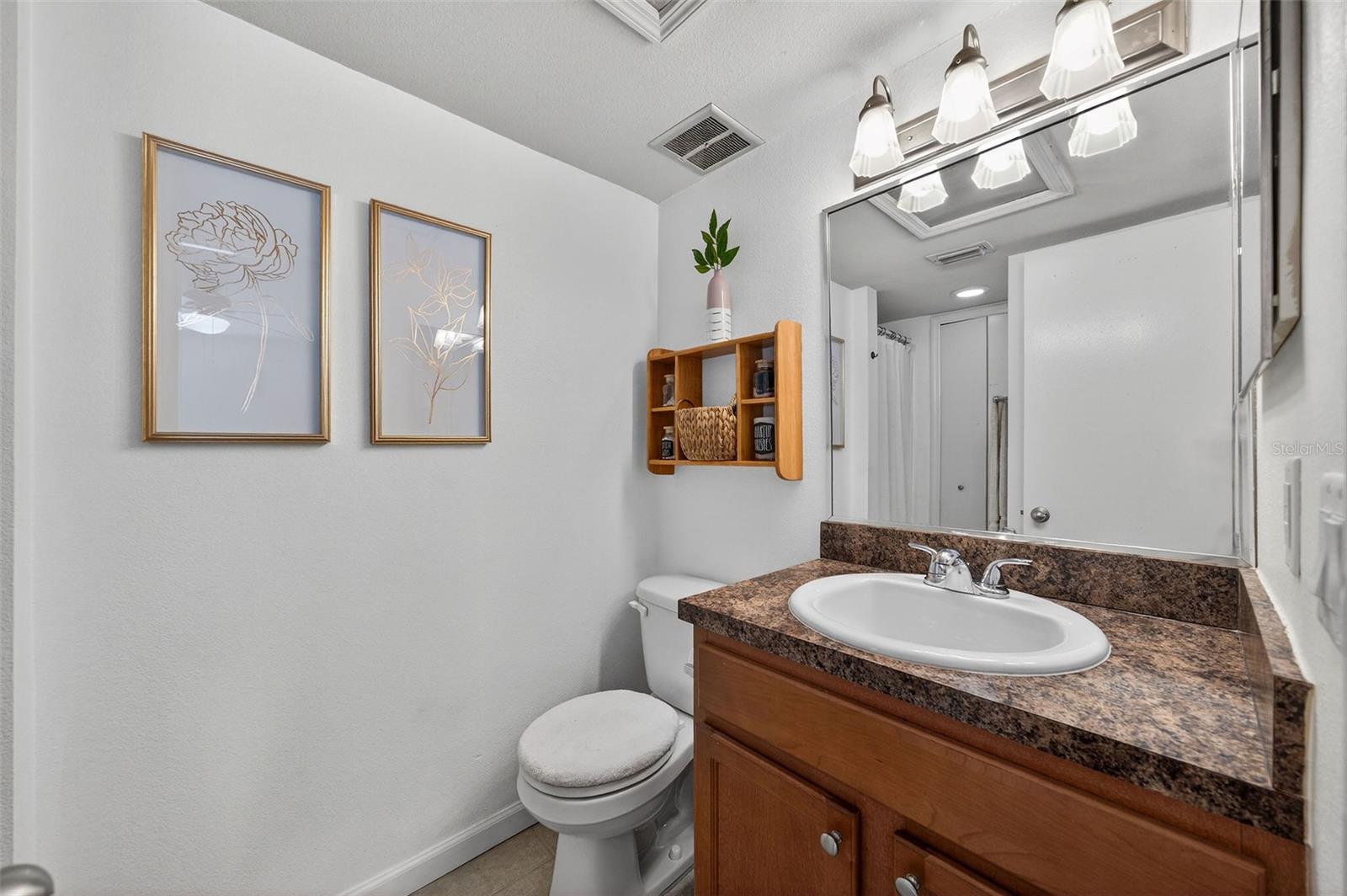 Image 16 of 30 For 3004 Plaza Terrace Drive 3004