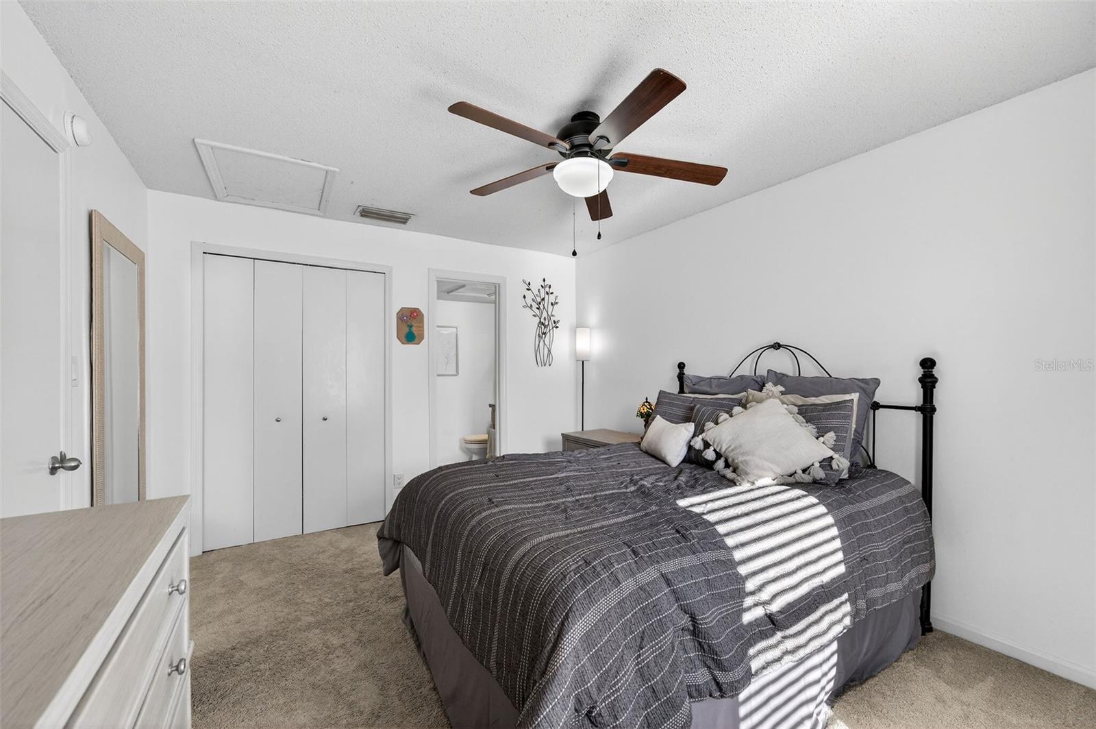 Image 18 of 30 For 3004 Plaza Terrace Drive 3004