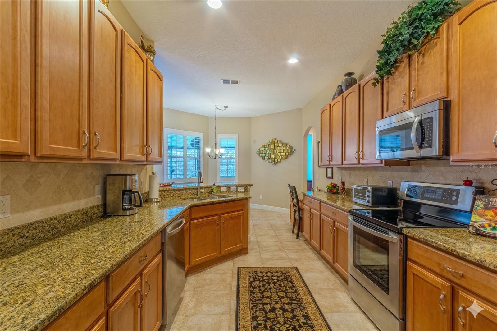 Image 13 of 35 For 1249 Green Vista Circle