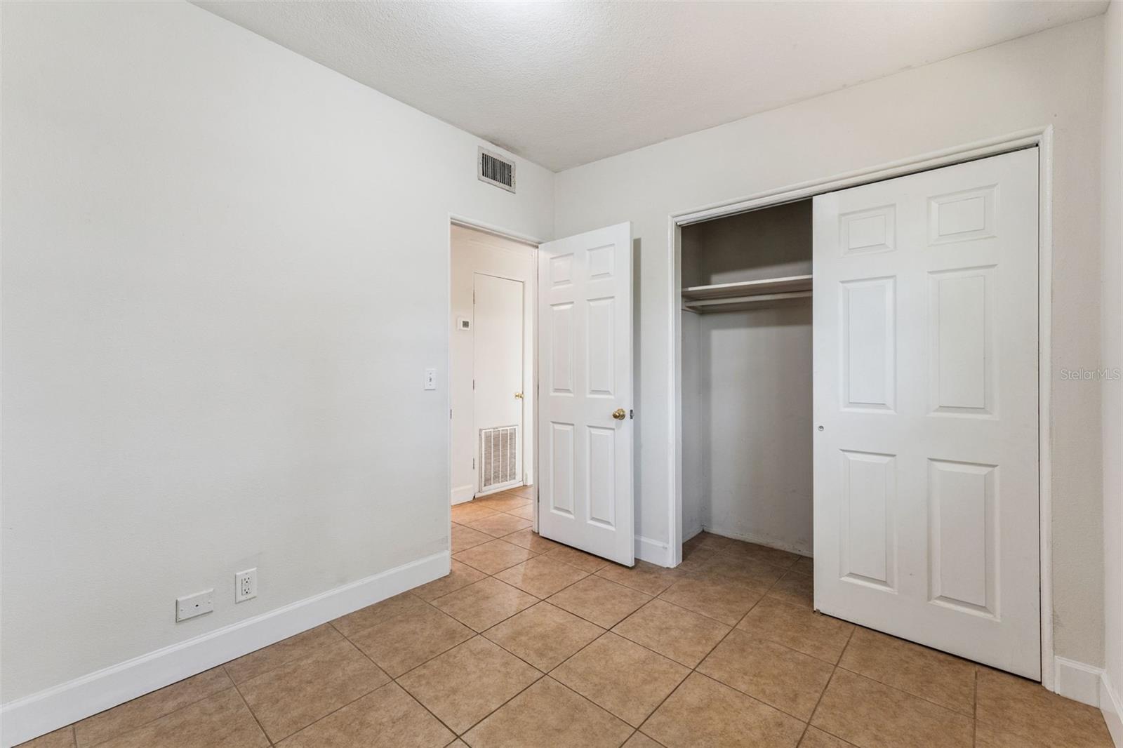 Image 12 of 24 For 205 Oakland Avenue