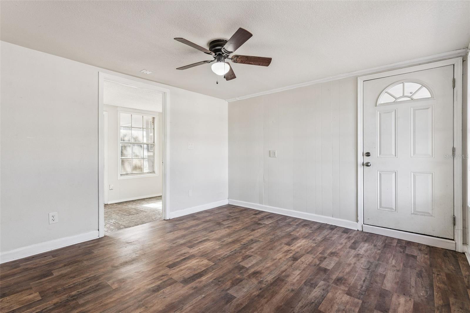 Image 5 of 24 For 205 Oakland Avenue