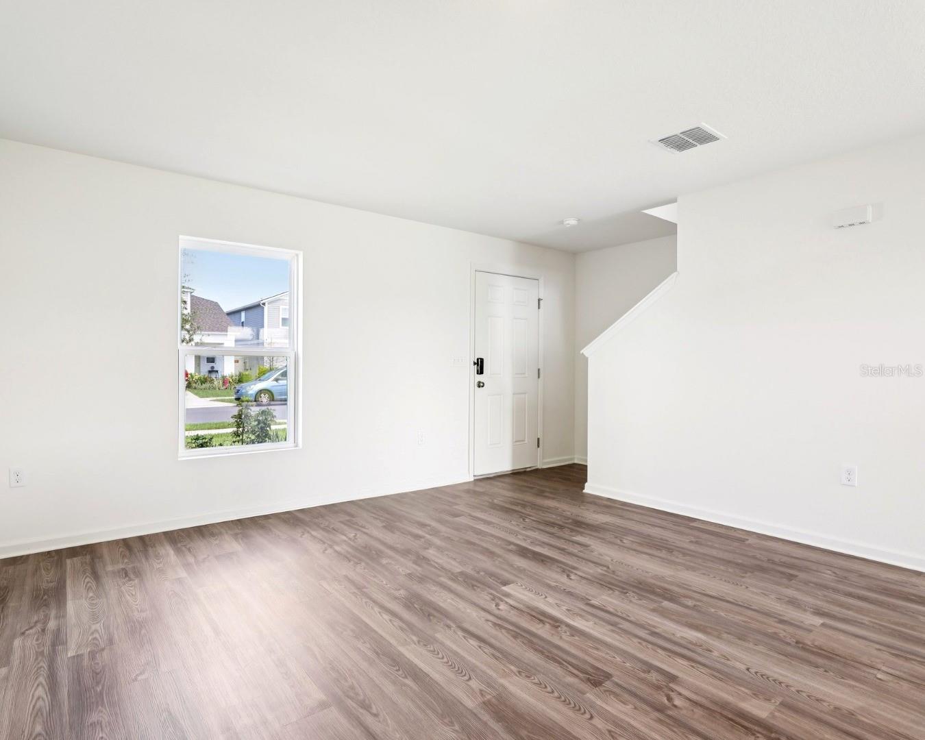 Image 3 of 14 For 673 Hillview Loop