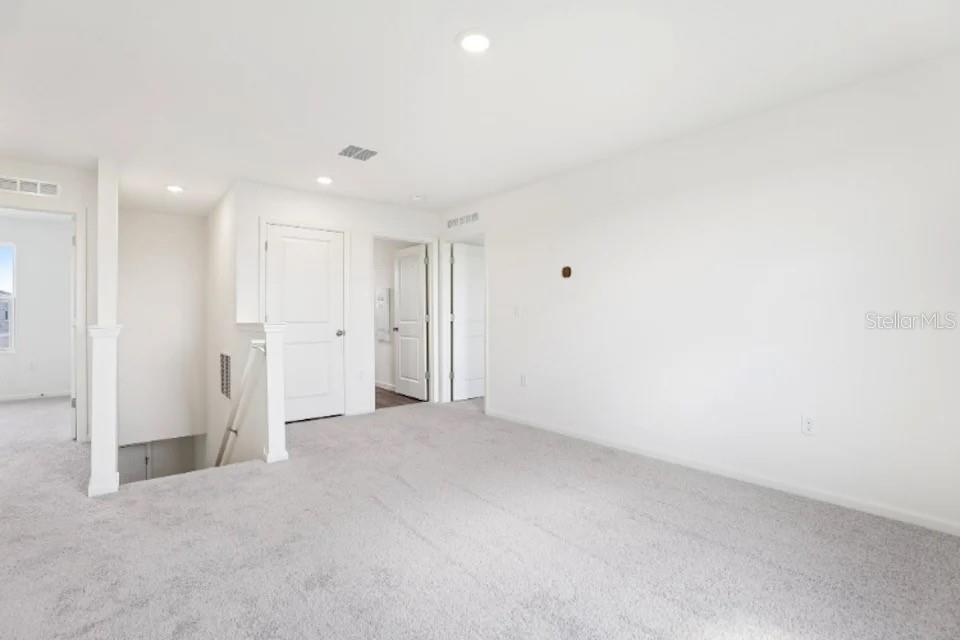 Image 6 of 14 For 673 Hillview Loop