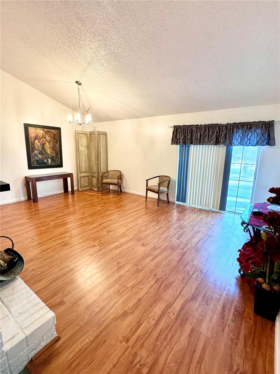 Image 3 of 4 For 3857 Dovehollow Drive