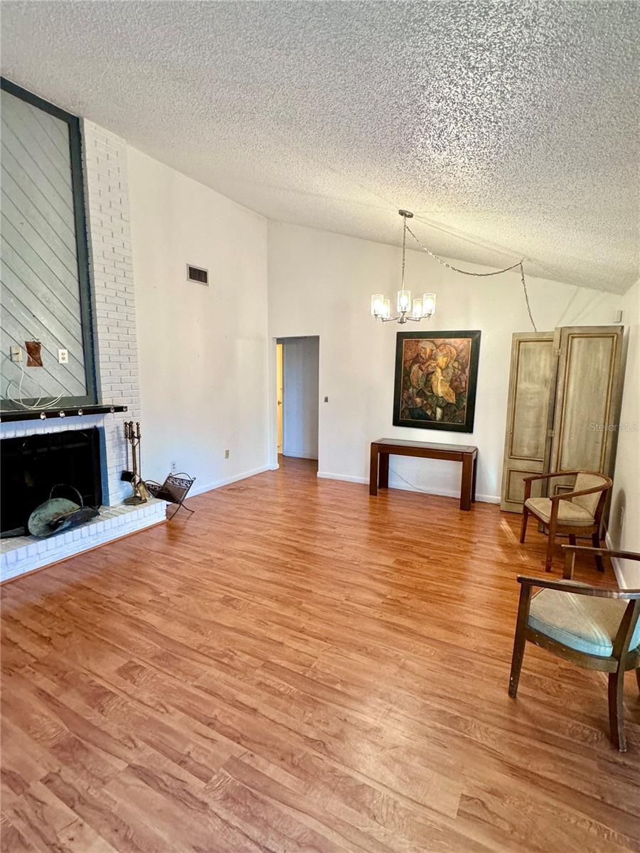 Image 4 of 4 For 3857 Dovehollow Drive