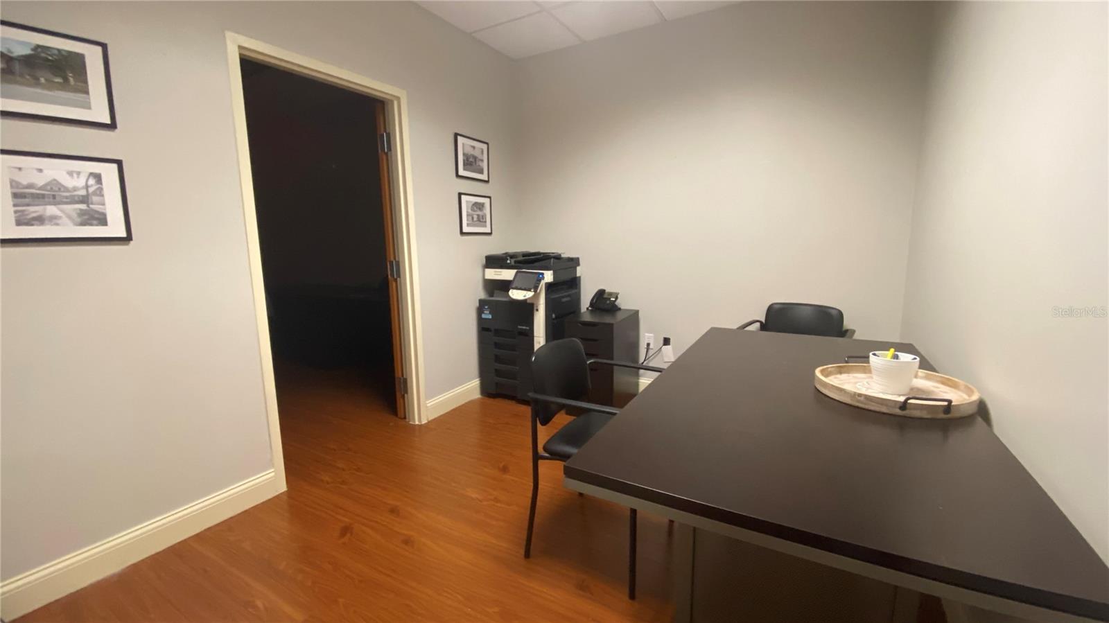 Image 5 of 11 For 6200 Metrowest Boulevard 202