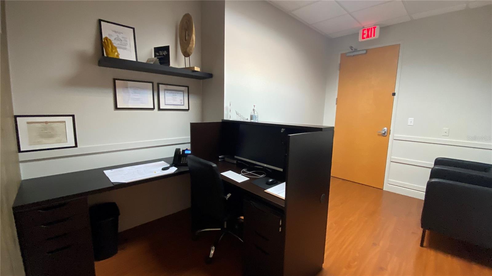 Image 9 of 11 For 6200 Metrowest Boulevard 202