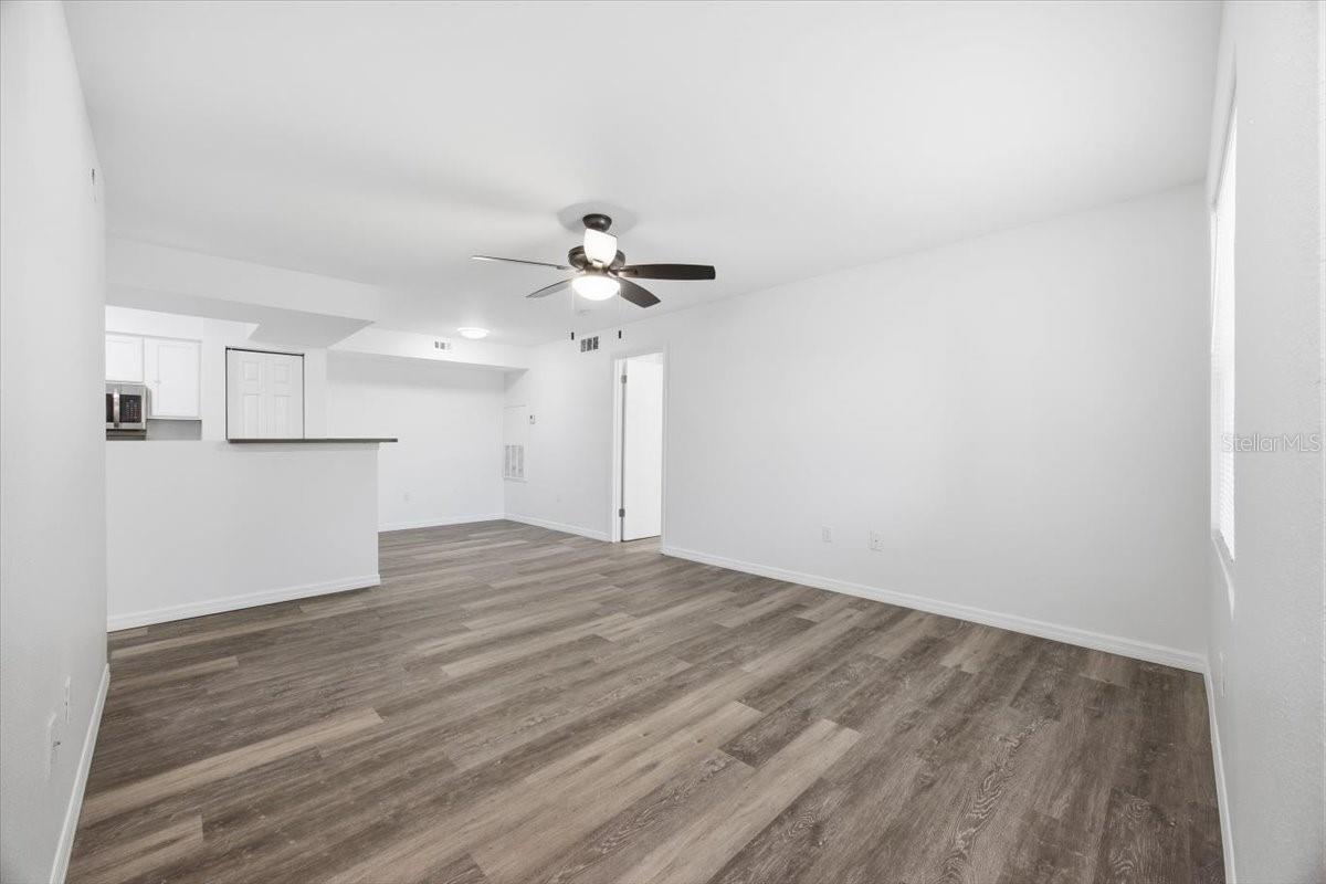 Image 6 of 15 For 3028 Parkway Boulevard 207