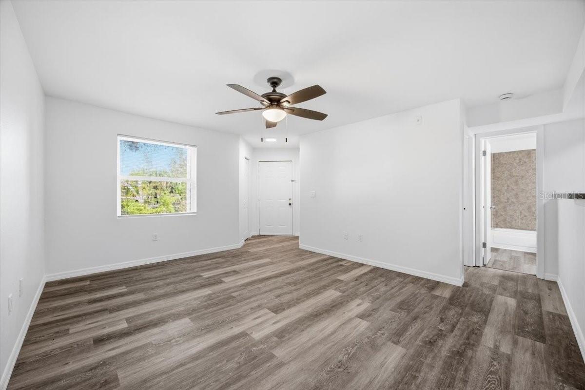 Image 7 of 15 For 3028 Parkway Boulevard 207