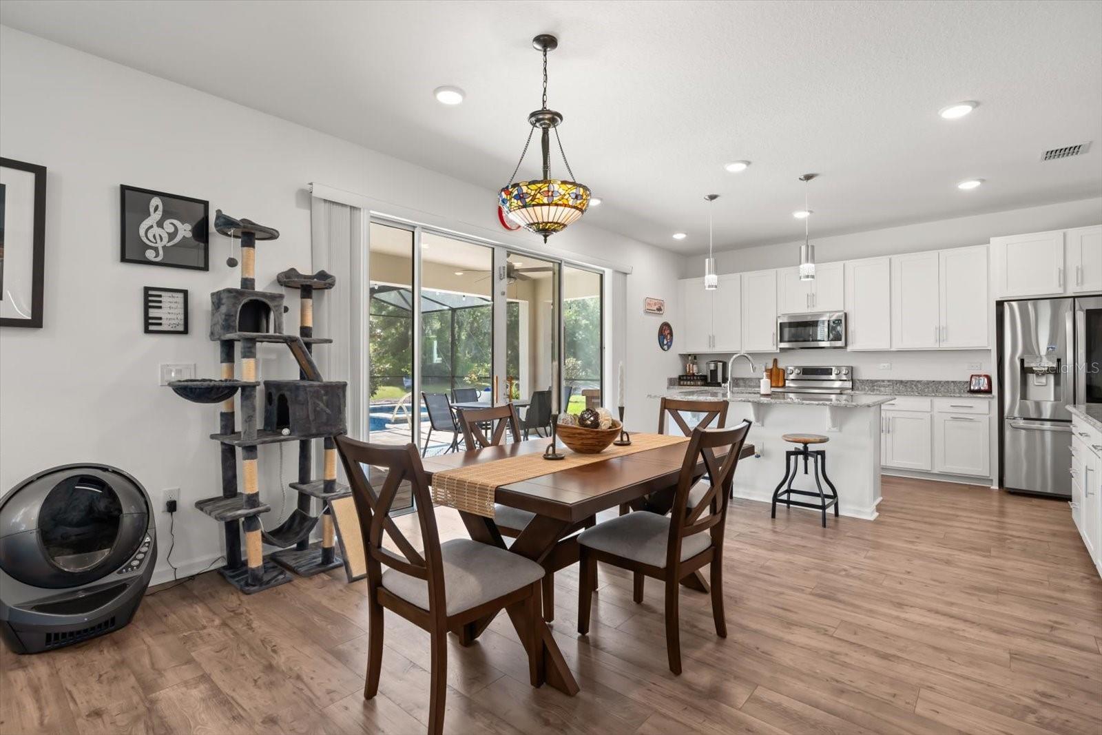 Image 17 of 50 For 10260 Spring Lake Drive