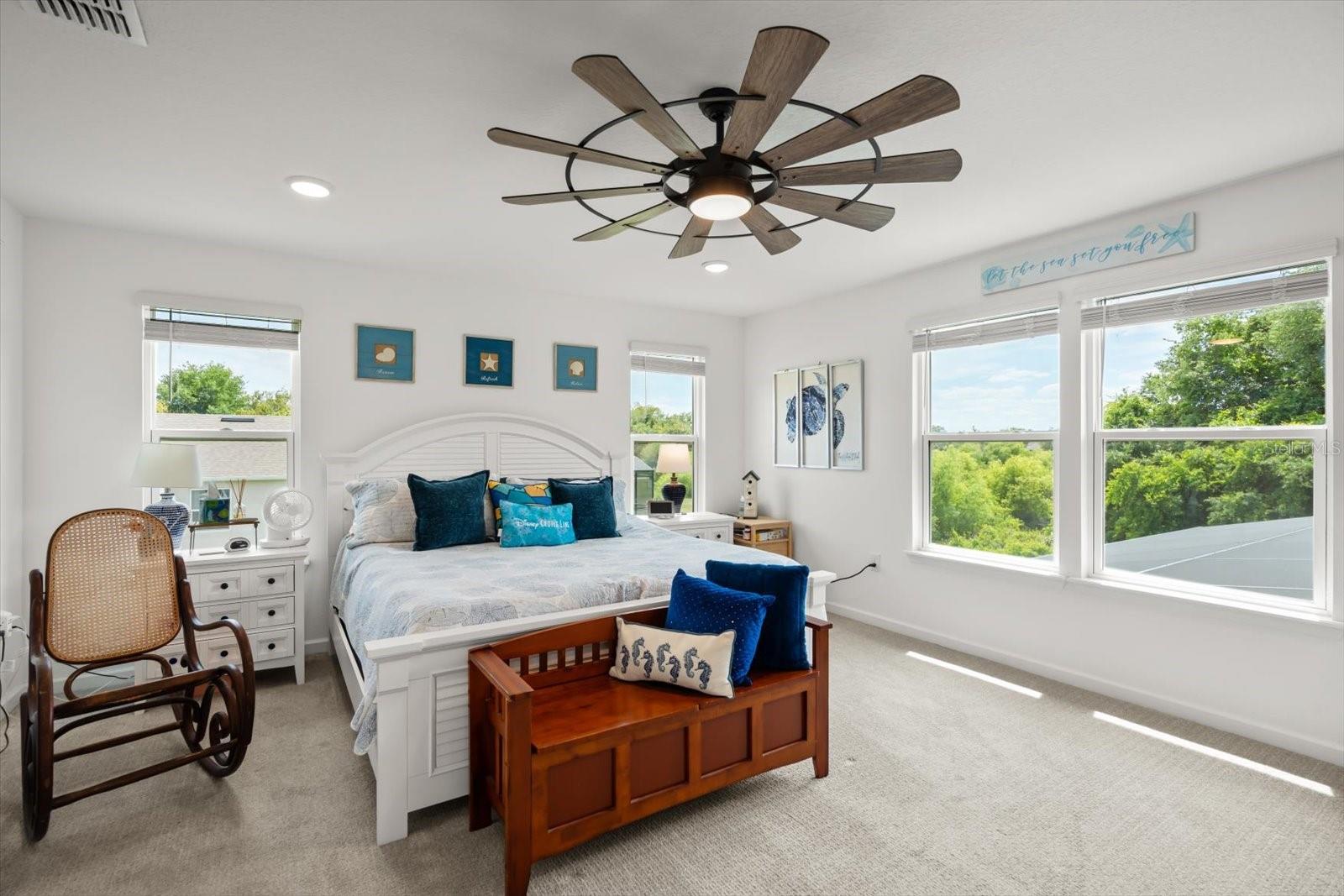 Image 18 of 50 For 10260 Spring Lake Drive