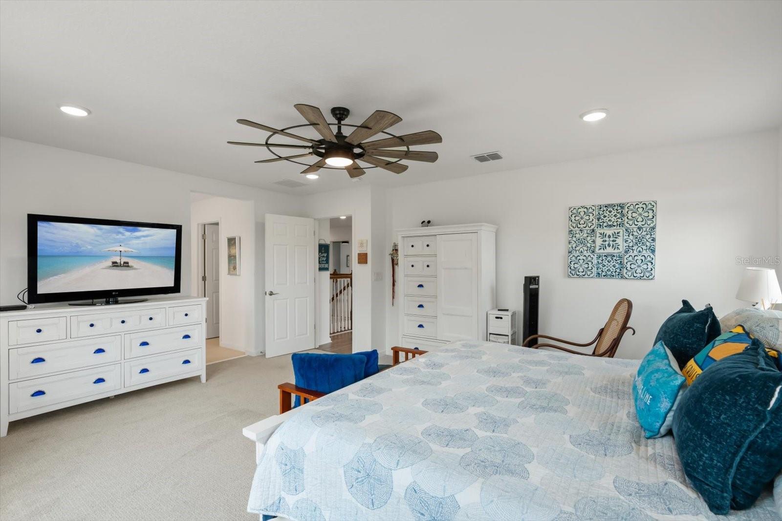 Image 19 of 50 For 10260 Spring Lake Drive