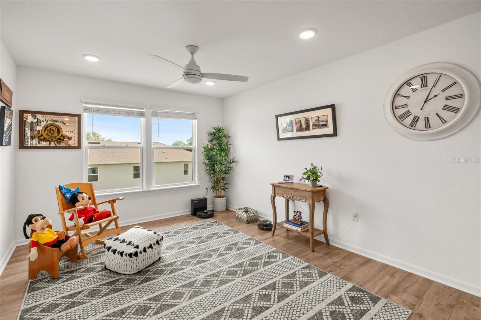 Image 29 of 50 For 10260 Spring Lake Drive