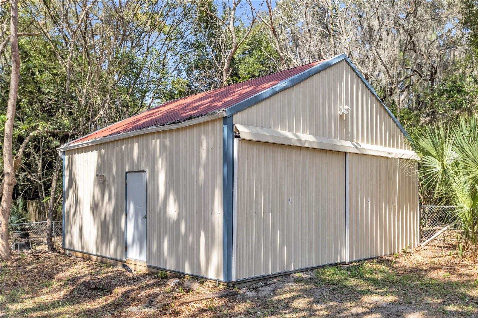 Image 27 of 35 For 1610 Glenwood Road