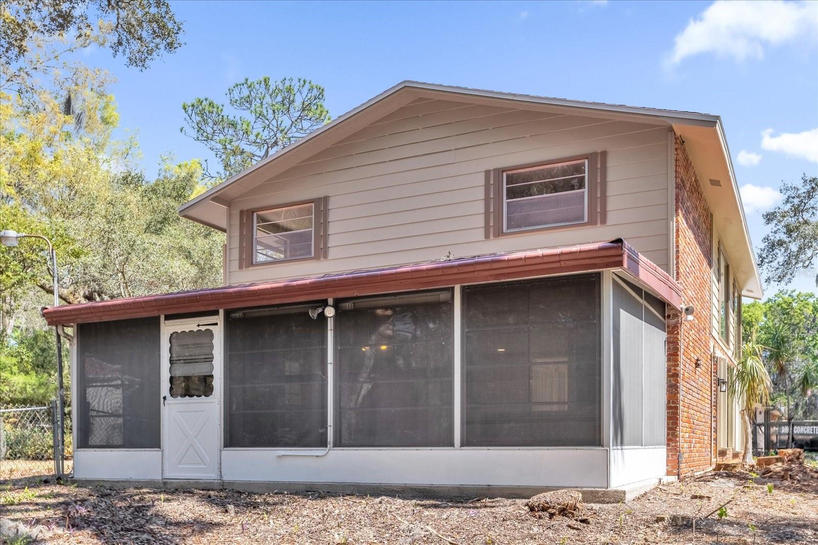 Image 29 of 35 For 1610 Glenwood Road