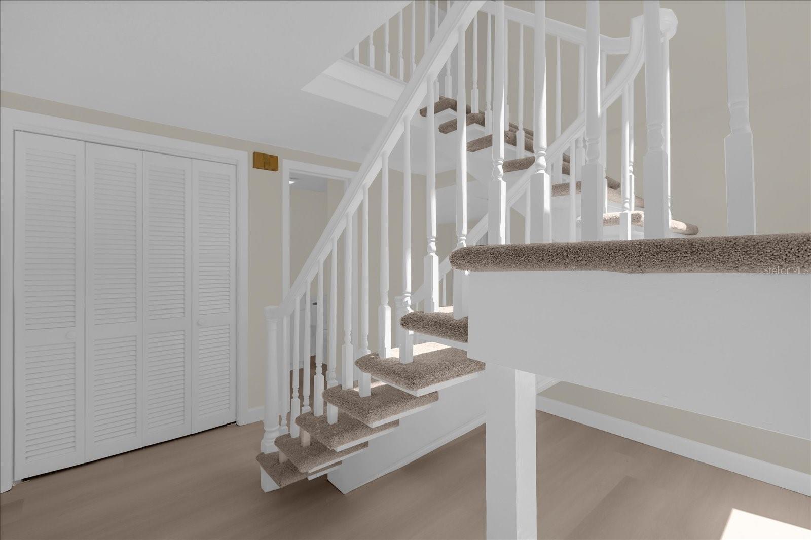 Image 3 of 35 For 1610 Glenwood Road