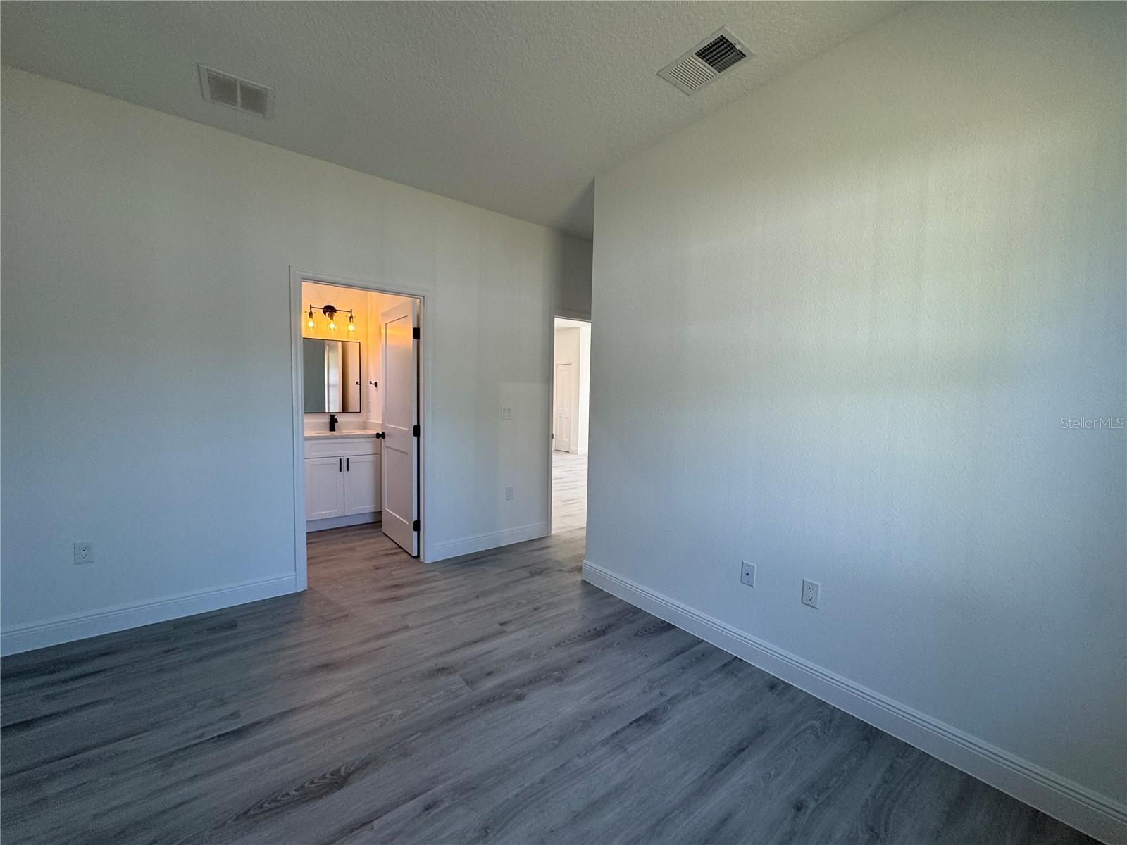 Image 18 of 33 For 4875 159th Lane Road