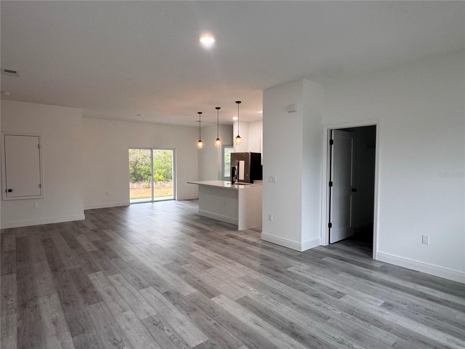 Image 9 of 33 For 4875 159th Lane Road