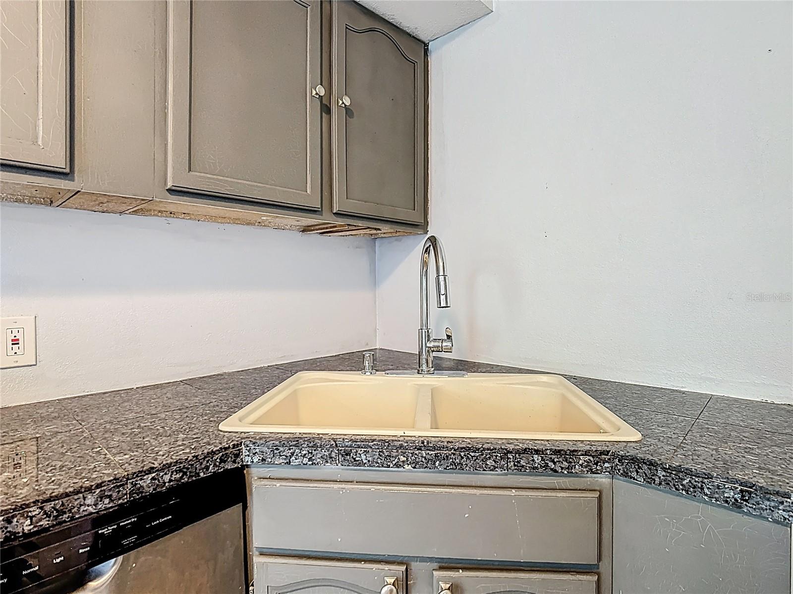 Image 16 of 51 For 9010 Concord Road