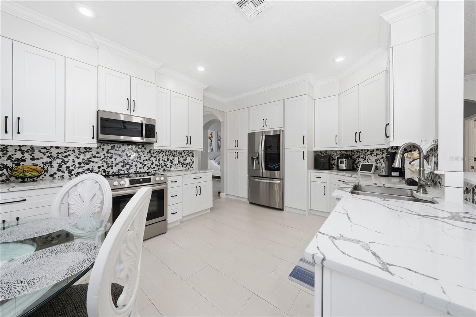 Image 15 of 42 For 2719 Star Grass Circle