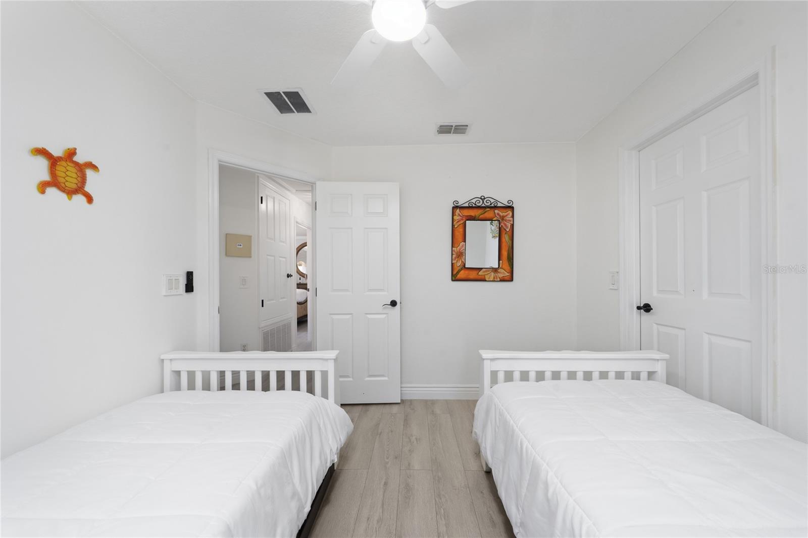 Image 26 of 42 For 2719 Star Grass Circle