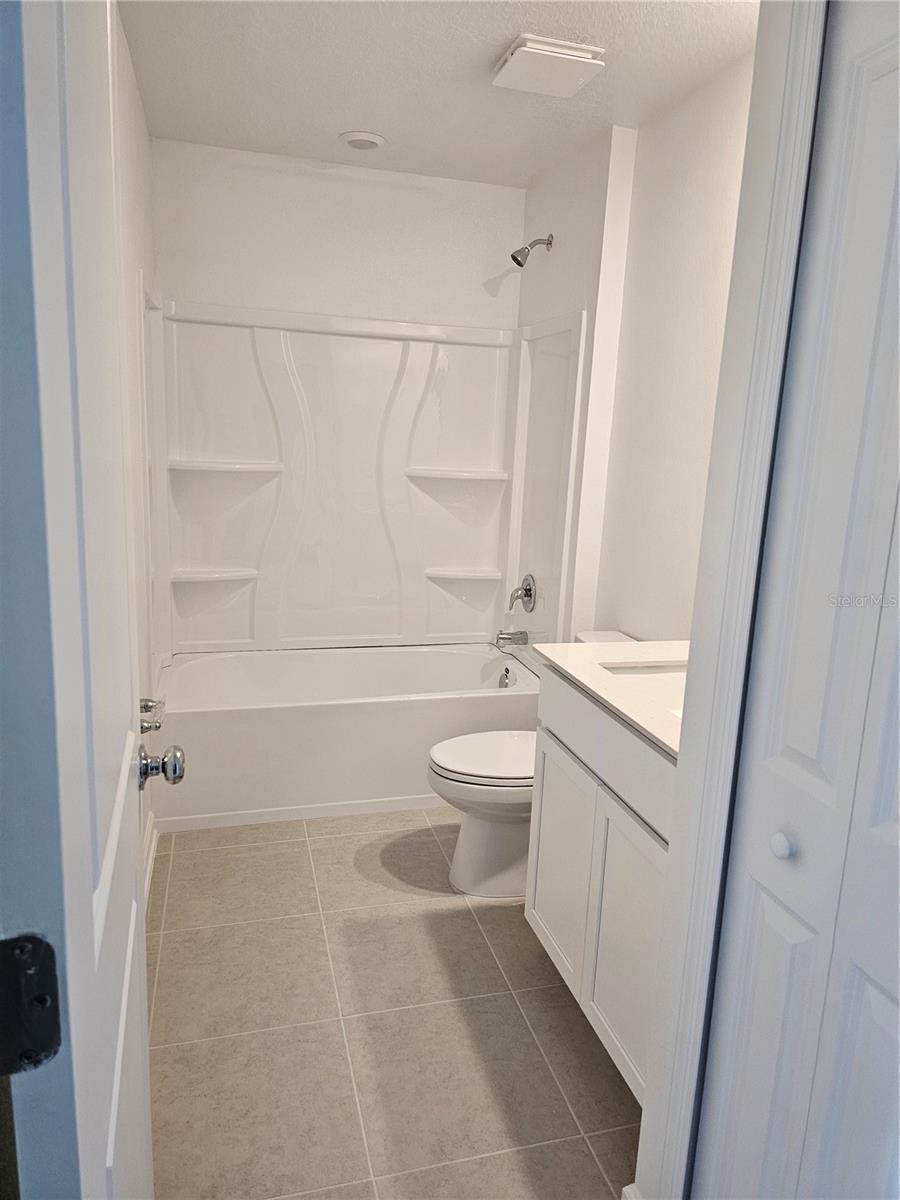 Image 25 of 35 For 3386 Alexander Dr