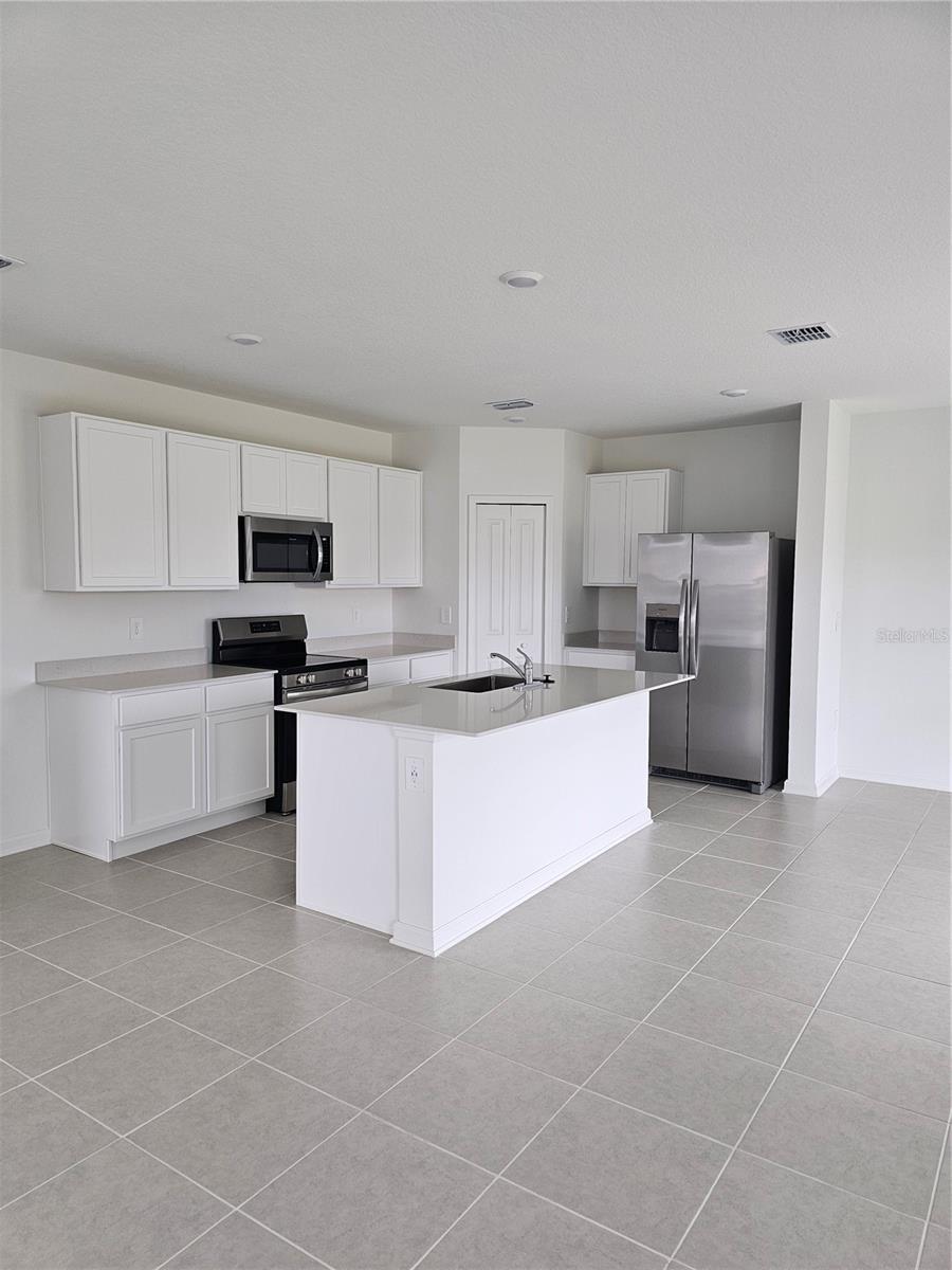 Image 6 of 35 For 3386 Alexander Dr