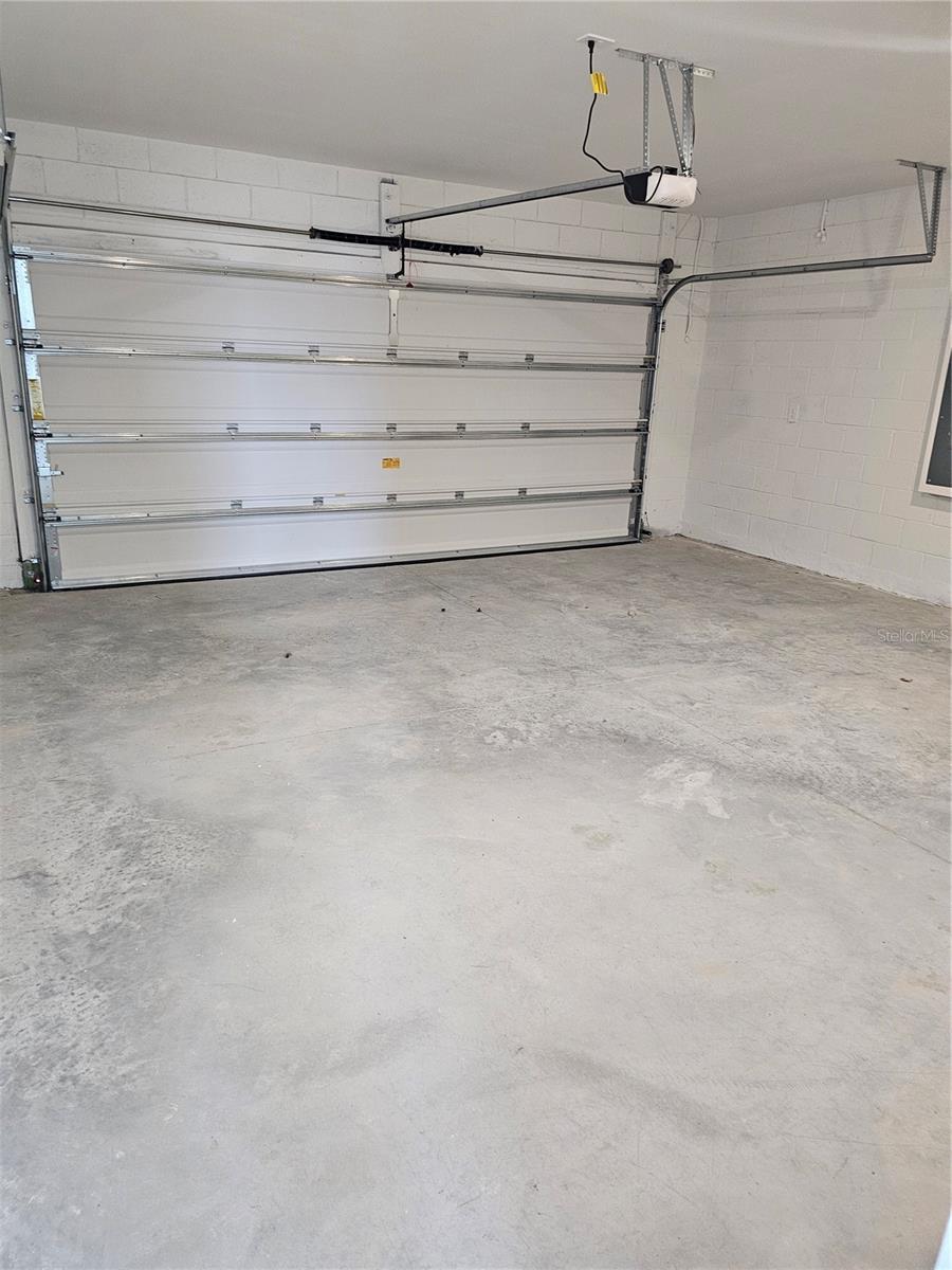 Image 7 of 35 For 3386 Alexander Dr