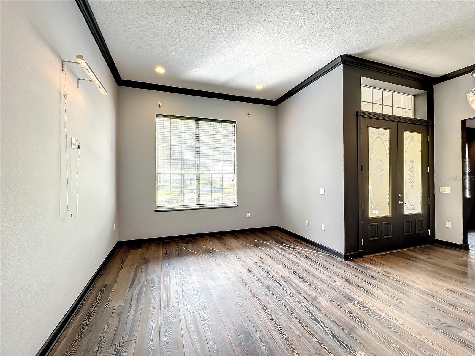 Image 11 of 73 For 10041 Oak Quarry Drive