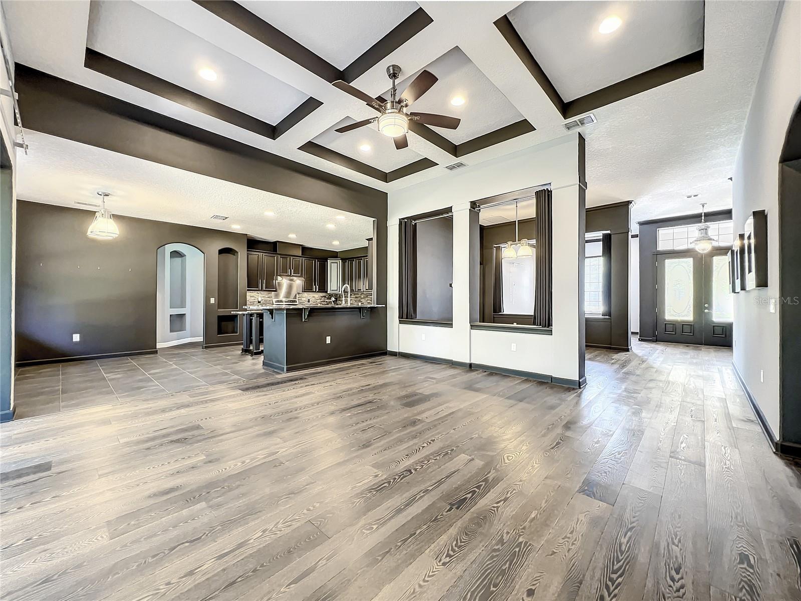 Image 19 of 73 For 10041 Oak Quarry Drive