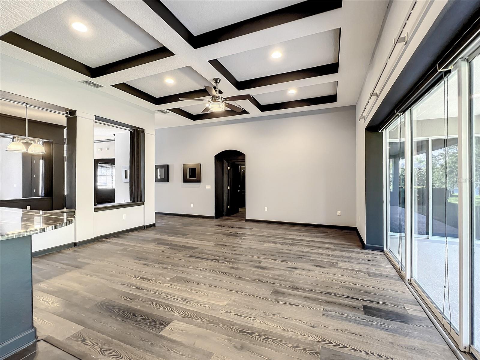 Image 21 of 73 For 10041 Oak Quarry Drive