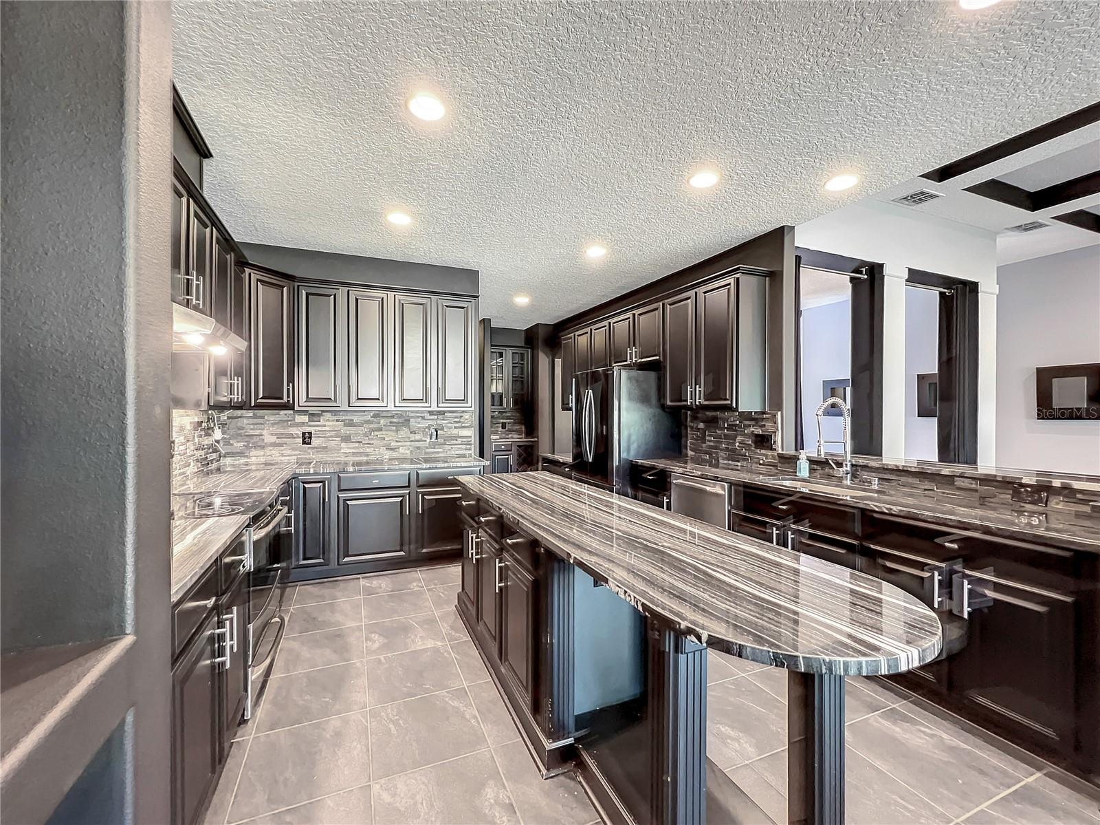 Image 24 of 73 For 10041 Oak Quarry Drive