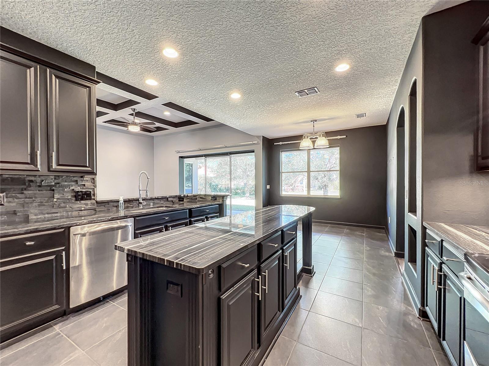 Image 26 of 73 For 10041 Oak Quarry Drive