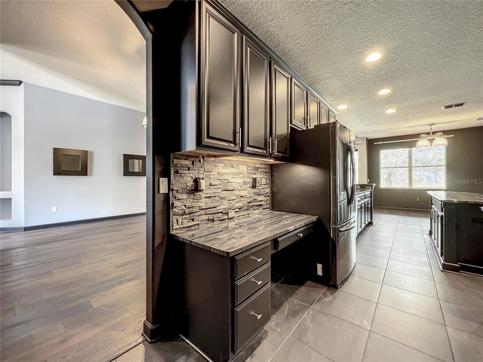 Image 30 of 73 For 10041 Oak Quarry Drive