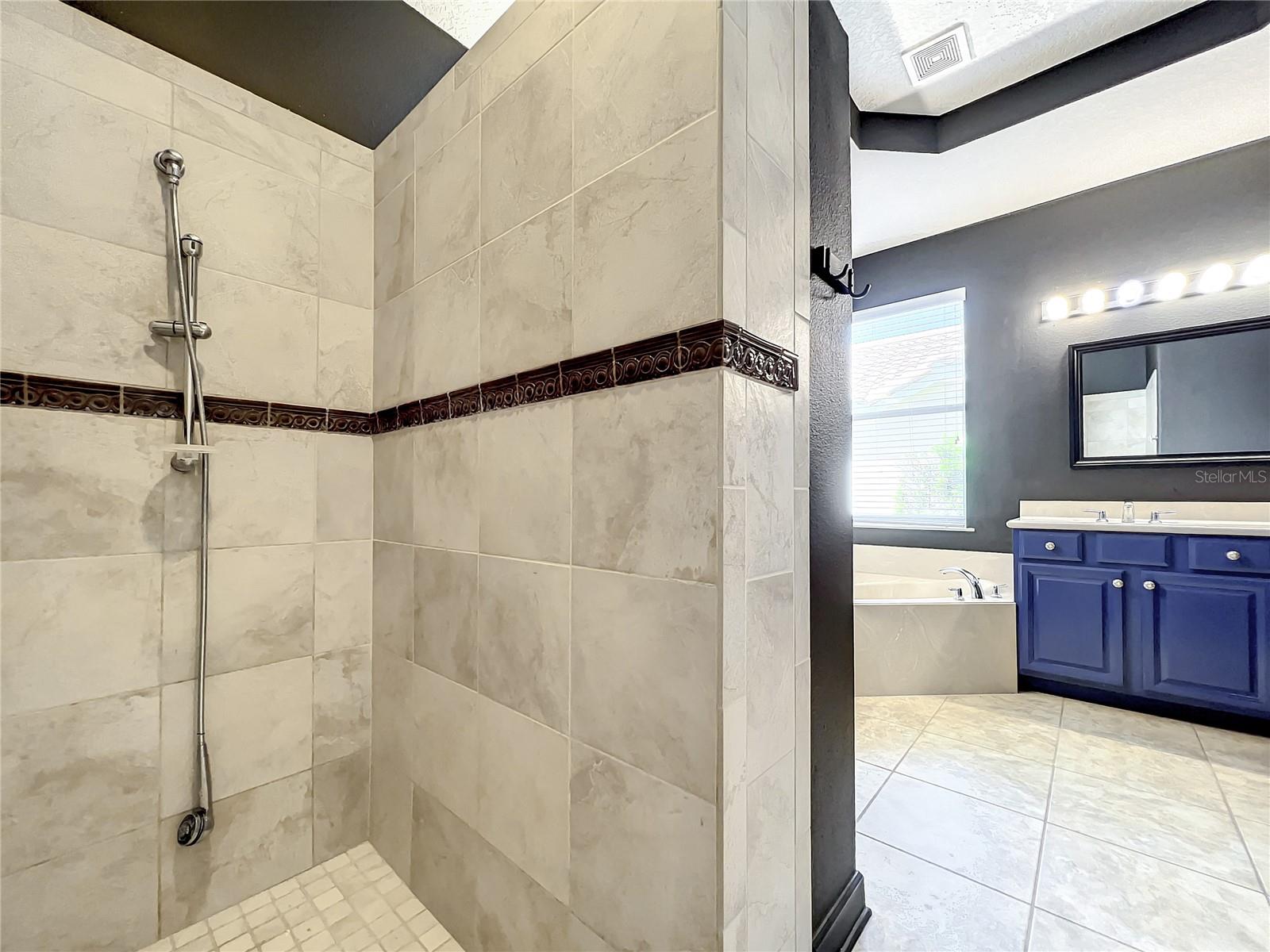 Image 48 of 73 For 10041 Oak Quarry Drive