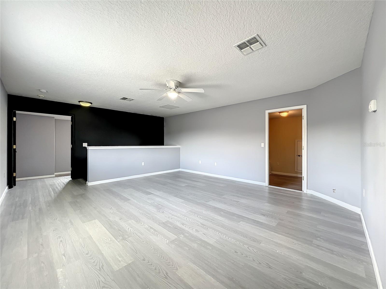 Image 51 of 73 For 10041 Oak Quarry Drive