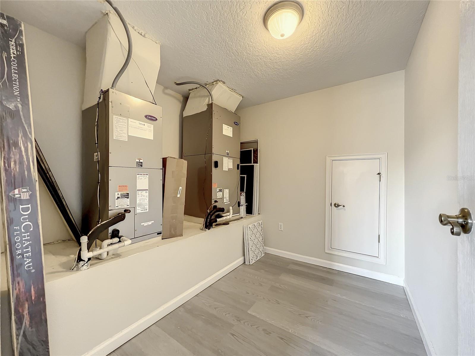 Image 52 of 73 For 10041 Oak Quarry Drive