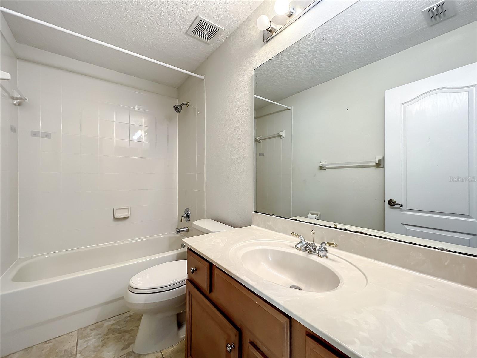 Image 56 of 73 For 10041 Oak Quarry Drive