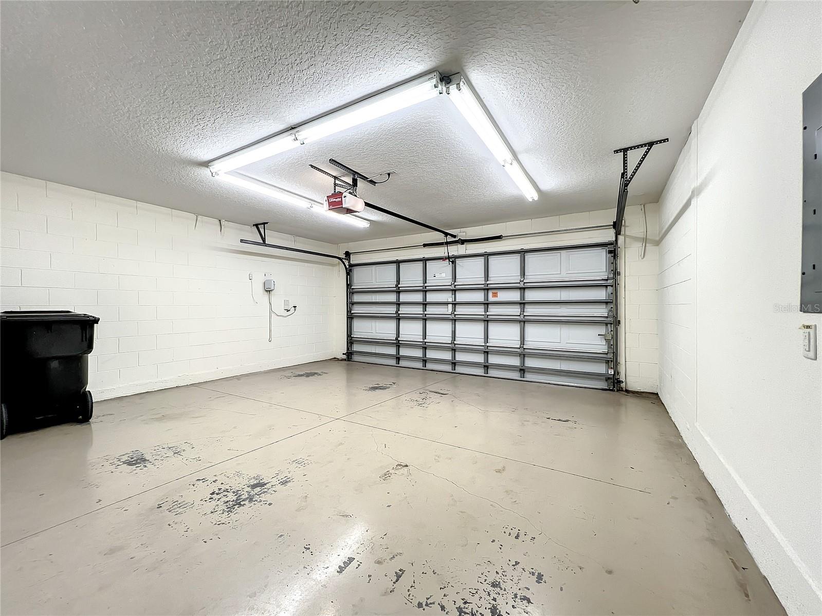 Image 61 of 73 For 10041 Oak Quarry Drive