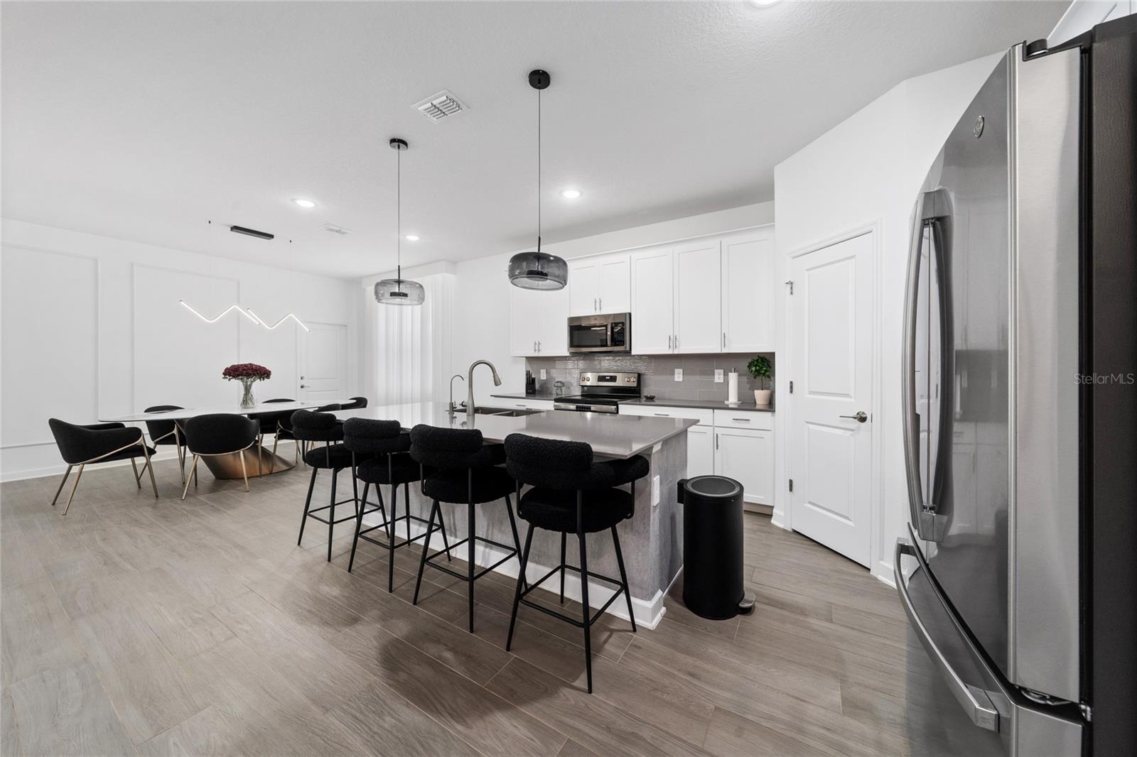 Image 12 of 37 For 11934 Language Way