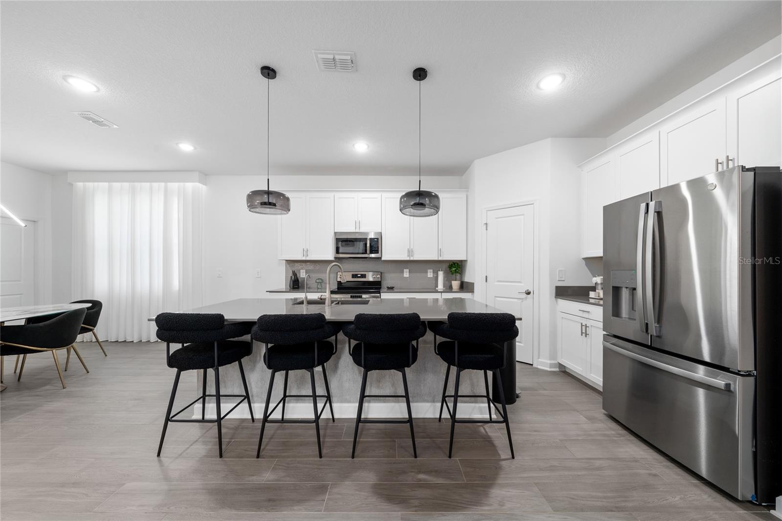 Image 13 of 37 For 11934 Language Way