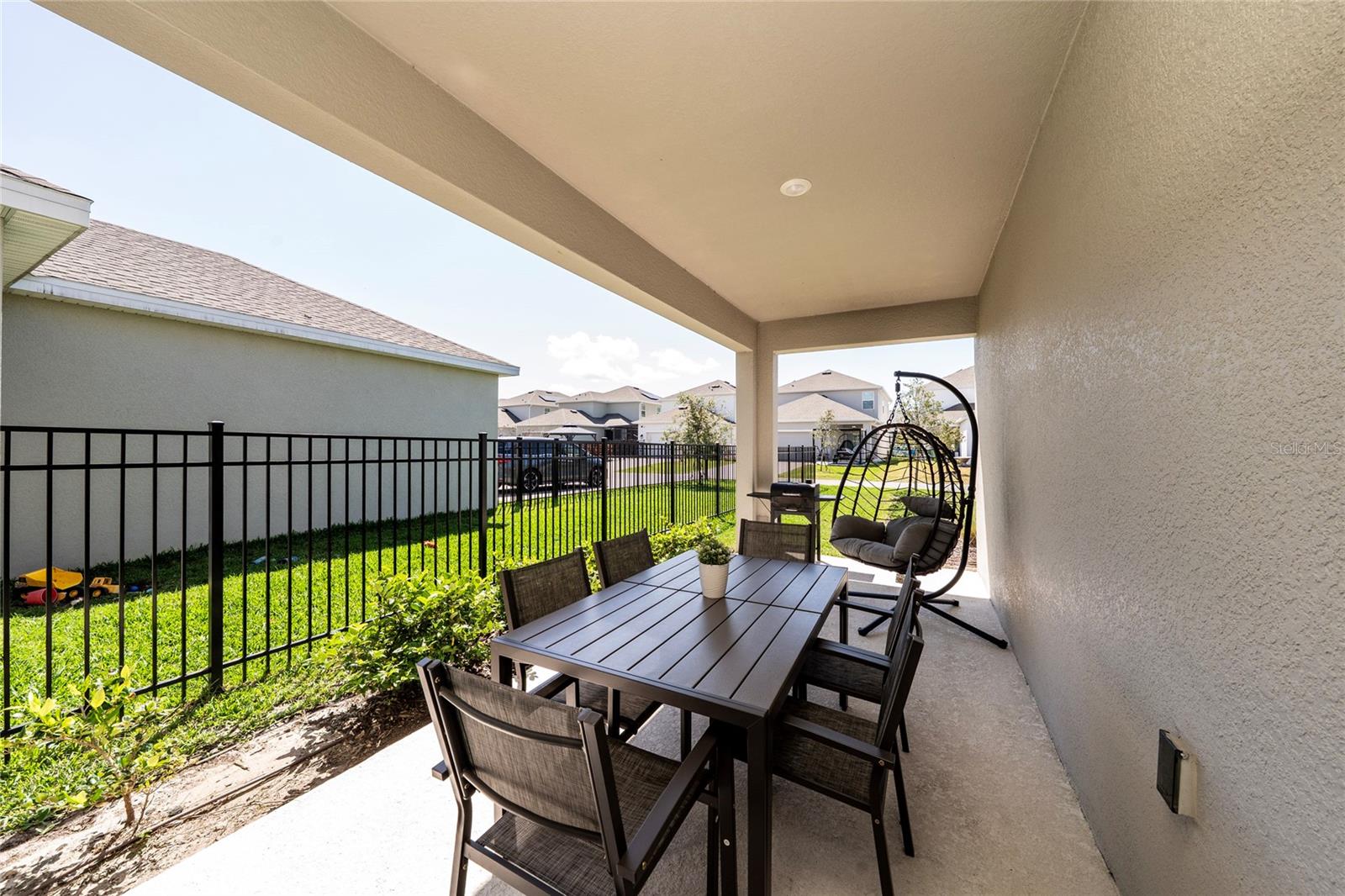 Image 35 of 37 For 11934 Language Way