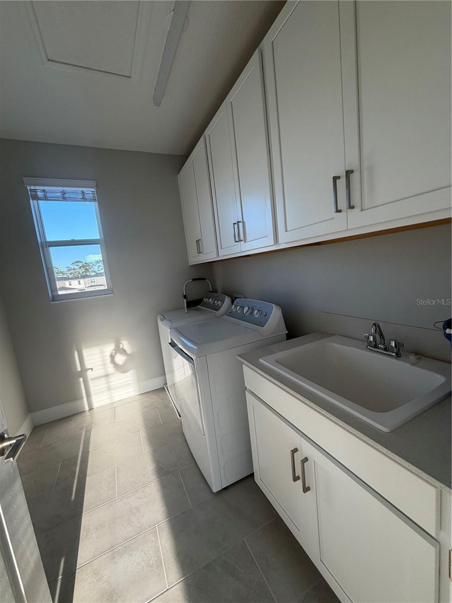 Image 22 of 32 For 1389 Lumpini Street