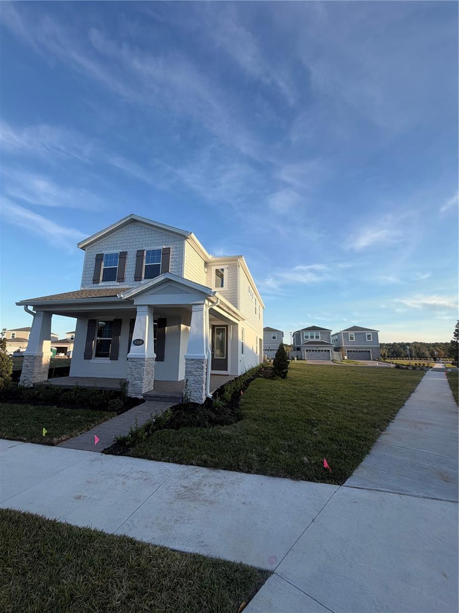 Image 3 of 32 For 1389 Lumpini Street