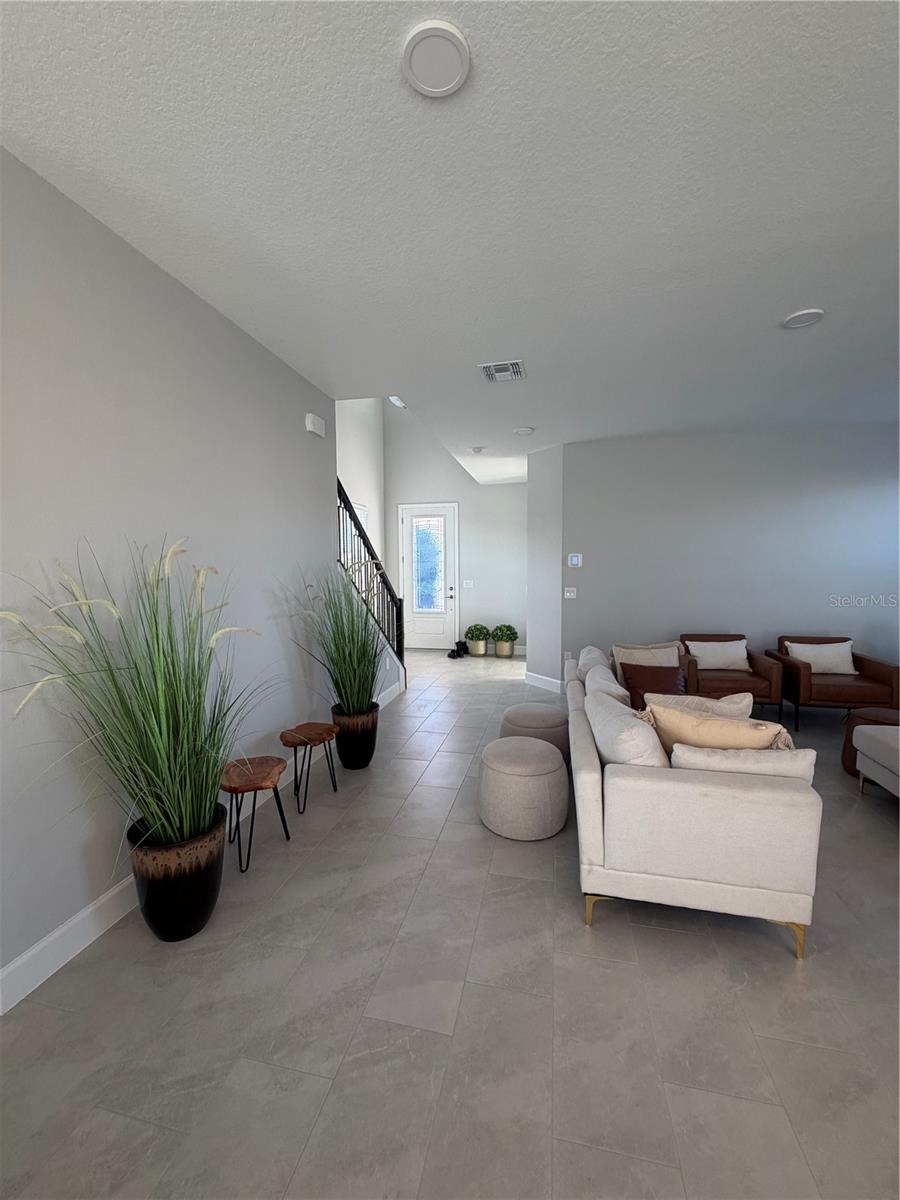 Image 7 of 32 For 1389 Lumpini Street