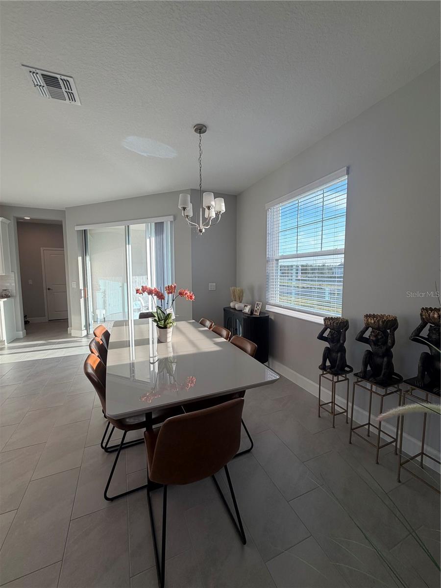 Image 9 of 32 For 1389 Lumpini Street