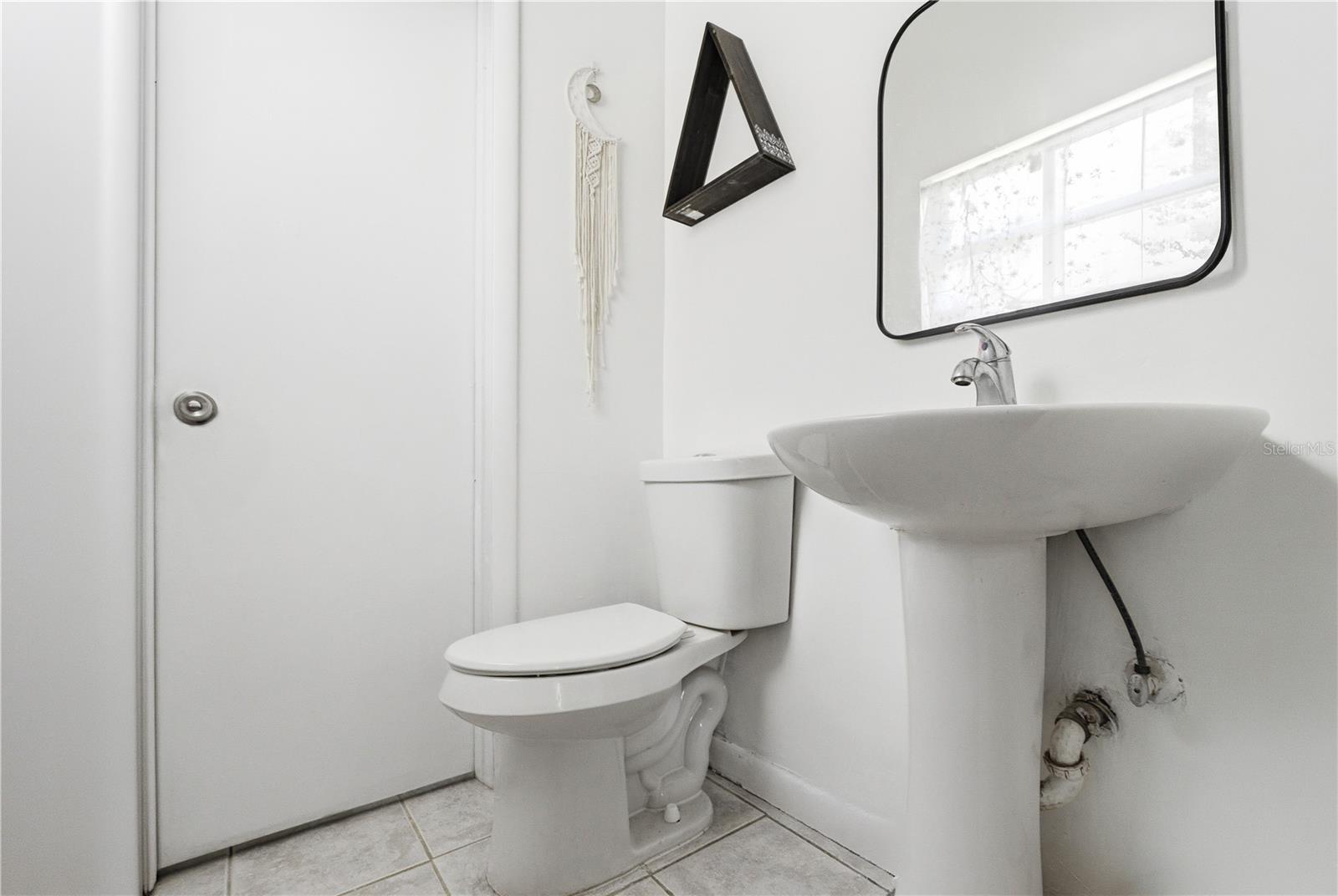 Image 10 of 17 For 2823 Hertha Avenue