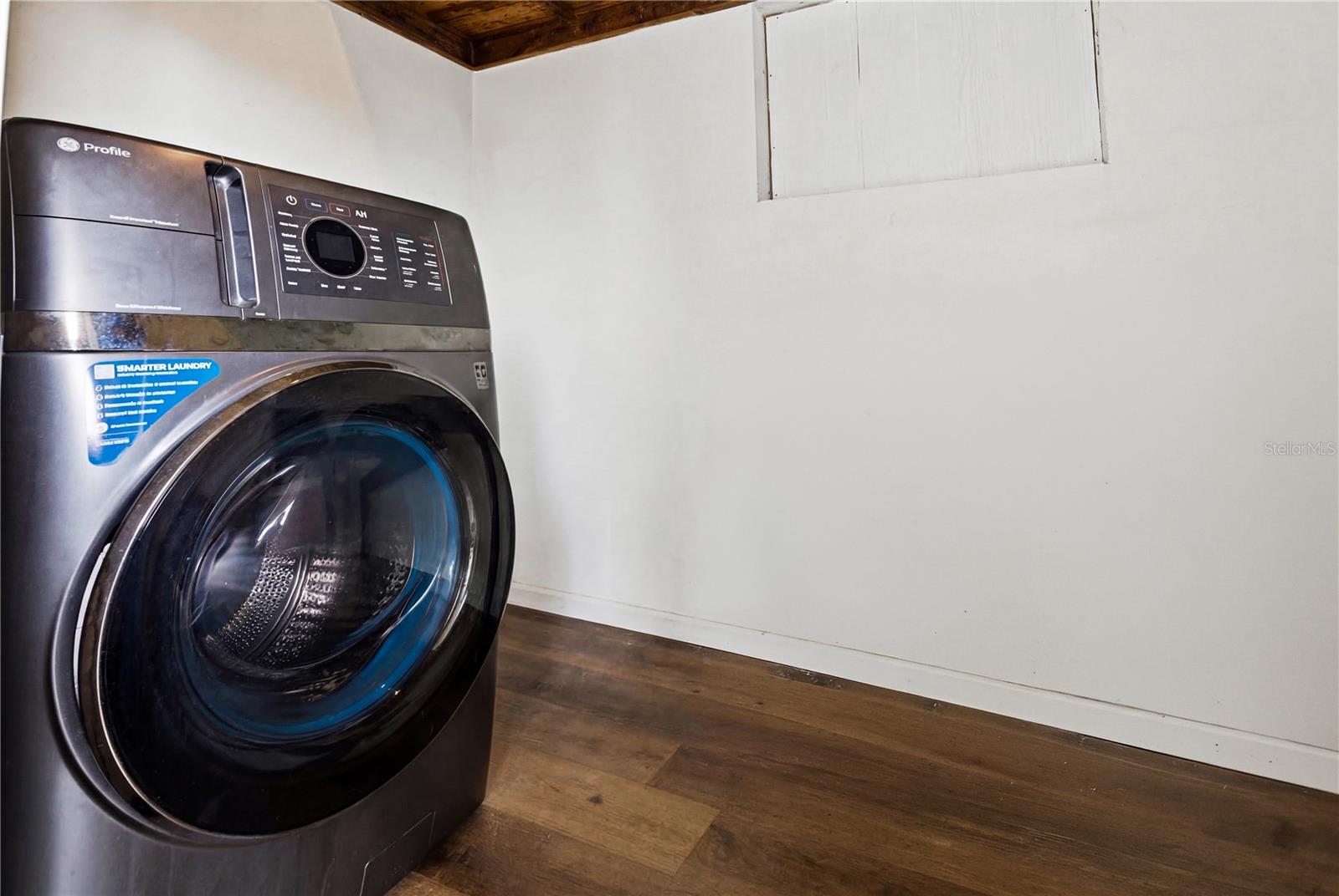 Image 15 of 17 For 2823 Hertha Avenue